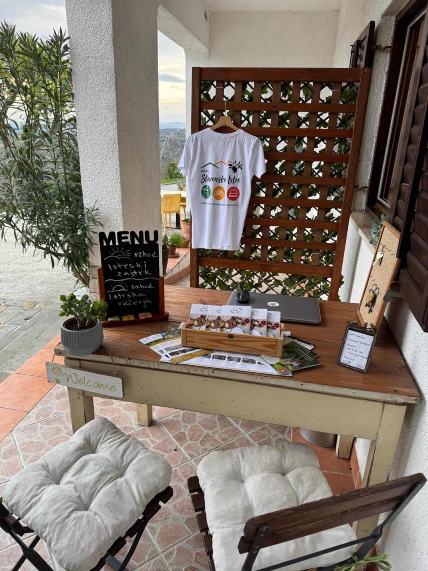 Guesthouse Green Istria Truške Eksteriør bilde